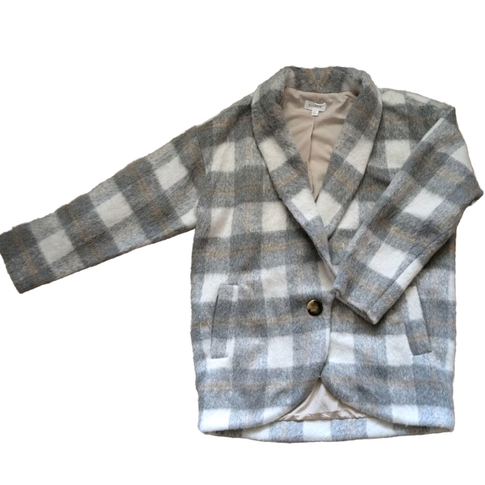 Evereve Women's Faux Fur Jacket Coat Size L Plaid Button Close Heavyweight Grey